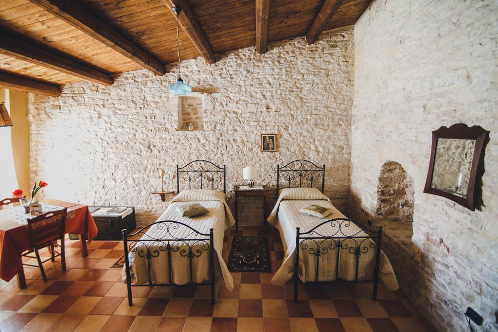 Ai Pilieri Di Bagnoli Villa Castel Del Monte  Kültér fotó